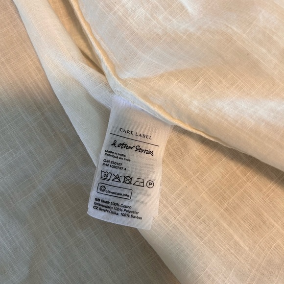 Paris Atelier & Other Stories Embroidered Puff Sleeve
Blouse. 100% Cotton. Sz. 2 - Picture 10 of 10